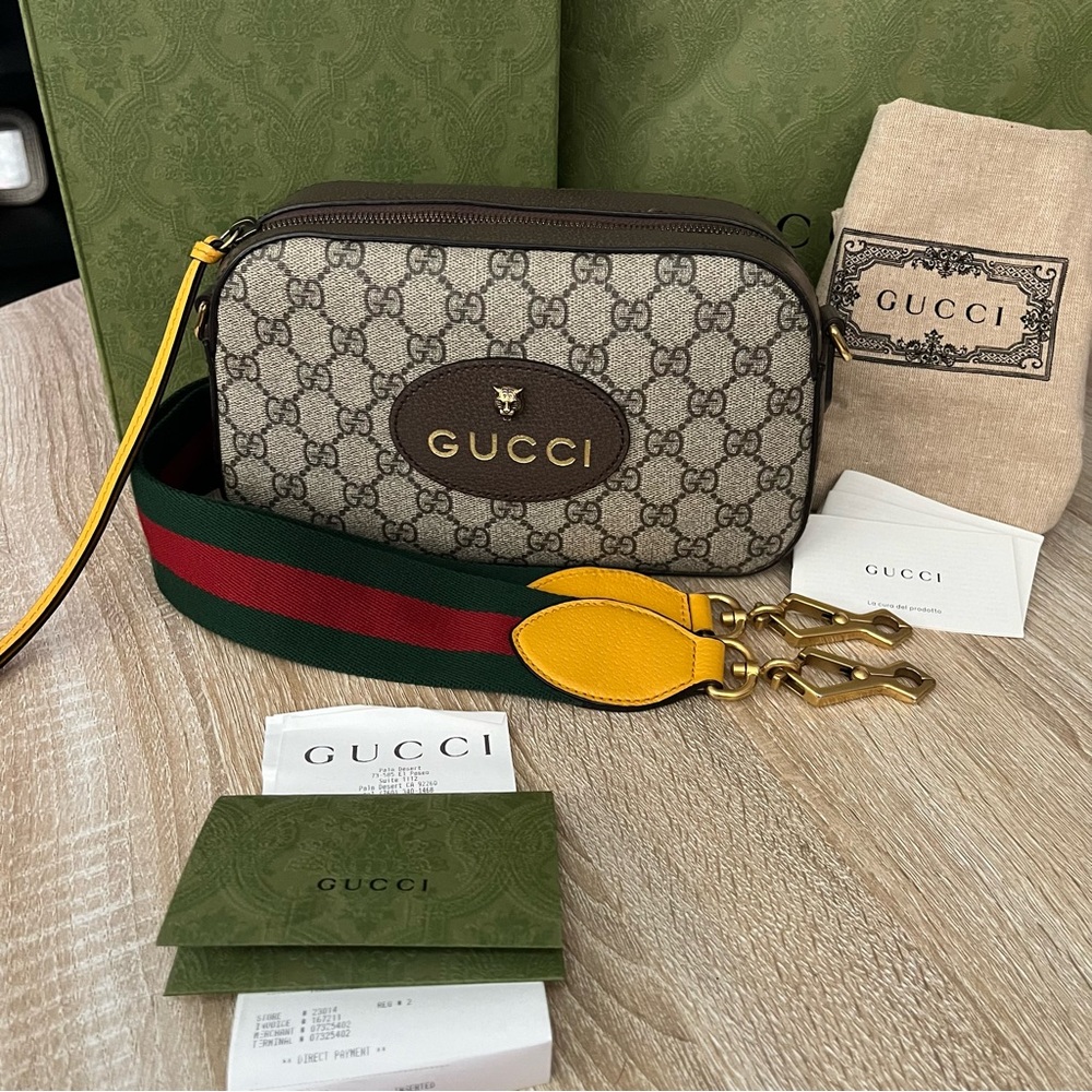 Authentic Gucci Neo Vintage GG Supreme Messenger Bag